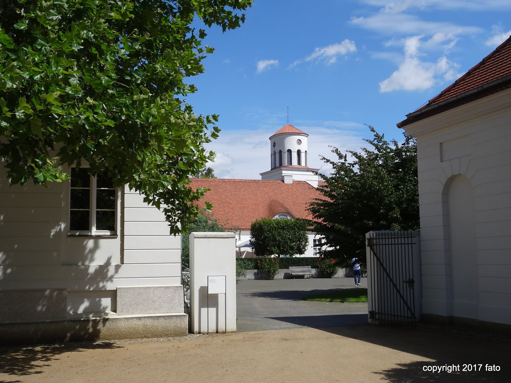 Blick auf die Schinkelkirche